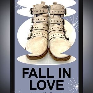 Paul Green buckle suede boots